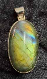 925 Sterling Silver Labradorite Pendant