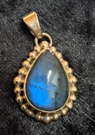 925 Sterling Silver Labradorite Pendant