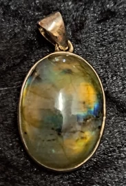 925 Sterling Silver Labradorite Pendant