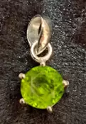 925 Sterling Silver Peridot Pendant